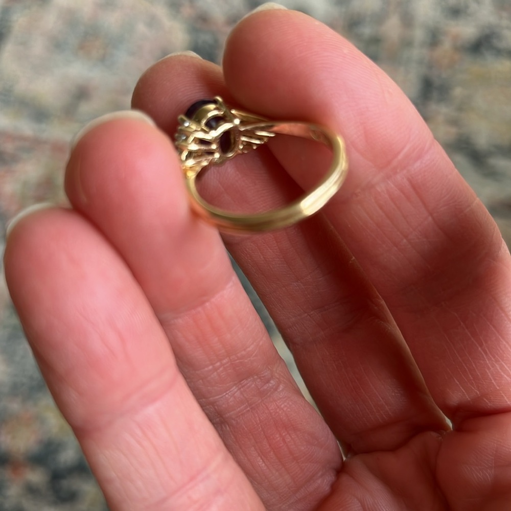 14k Amethyst and Diamond Ring - Picture 10 of 14